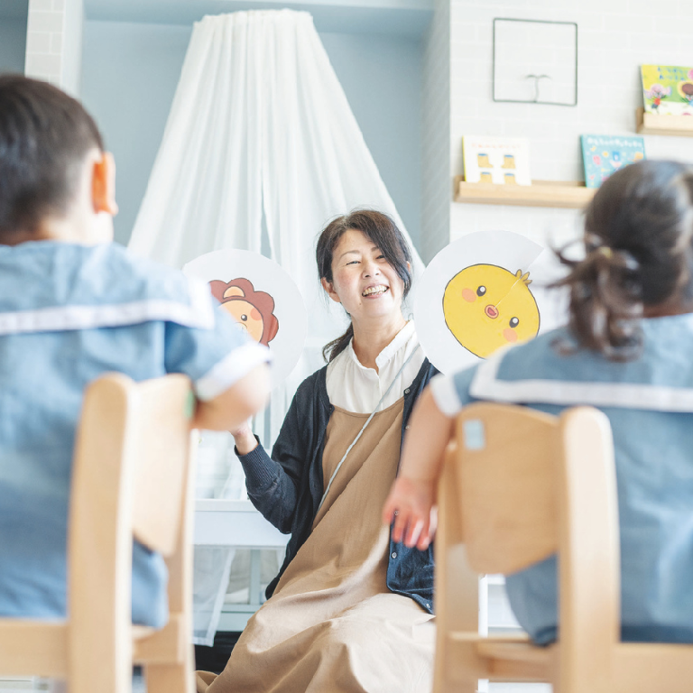 キッズルームめでる プレミアムクラスの講師紹介